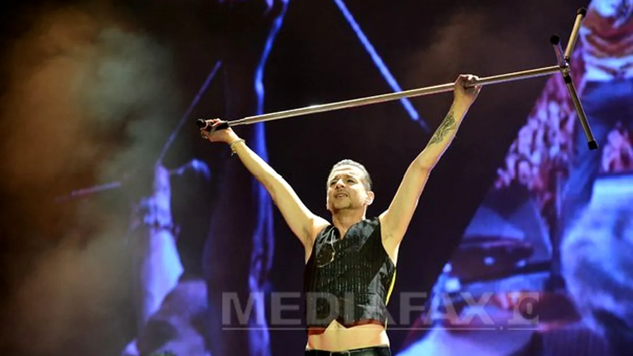 VIDEO Solistul de la Depeche Mode, la un pas de moarte de patru ori. Este o MINUNE că este încă în viaţă