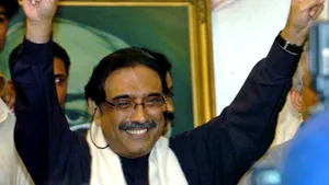Asif Ali Zardari, ales preşedinte al Pakistanului