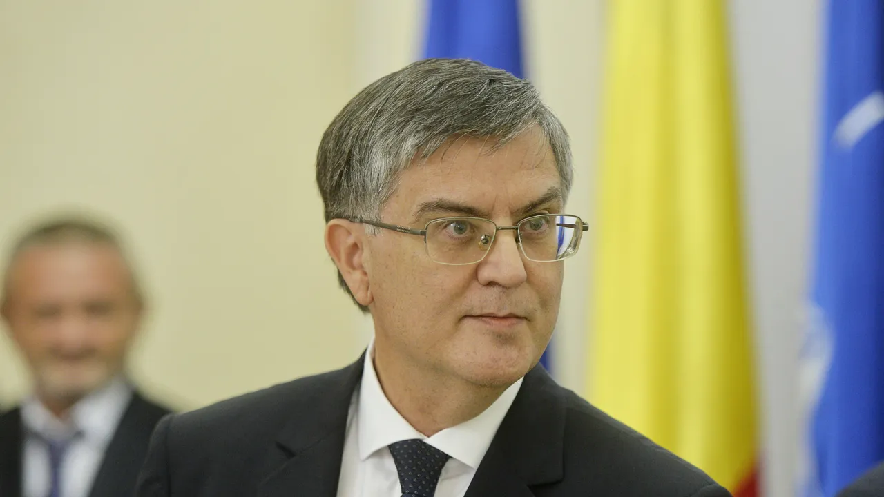 EXCLUSIV Ministrul Educaţiei, într-un interviu pentru Mediafax: Simpla folosire a ghilimelelor ar putea să te pună la adăpost de multe necazuri - VIDEO