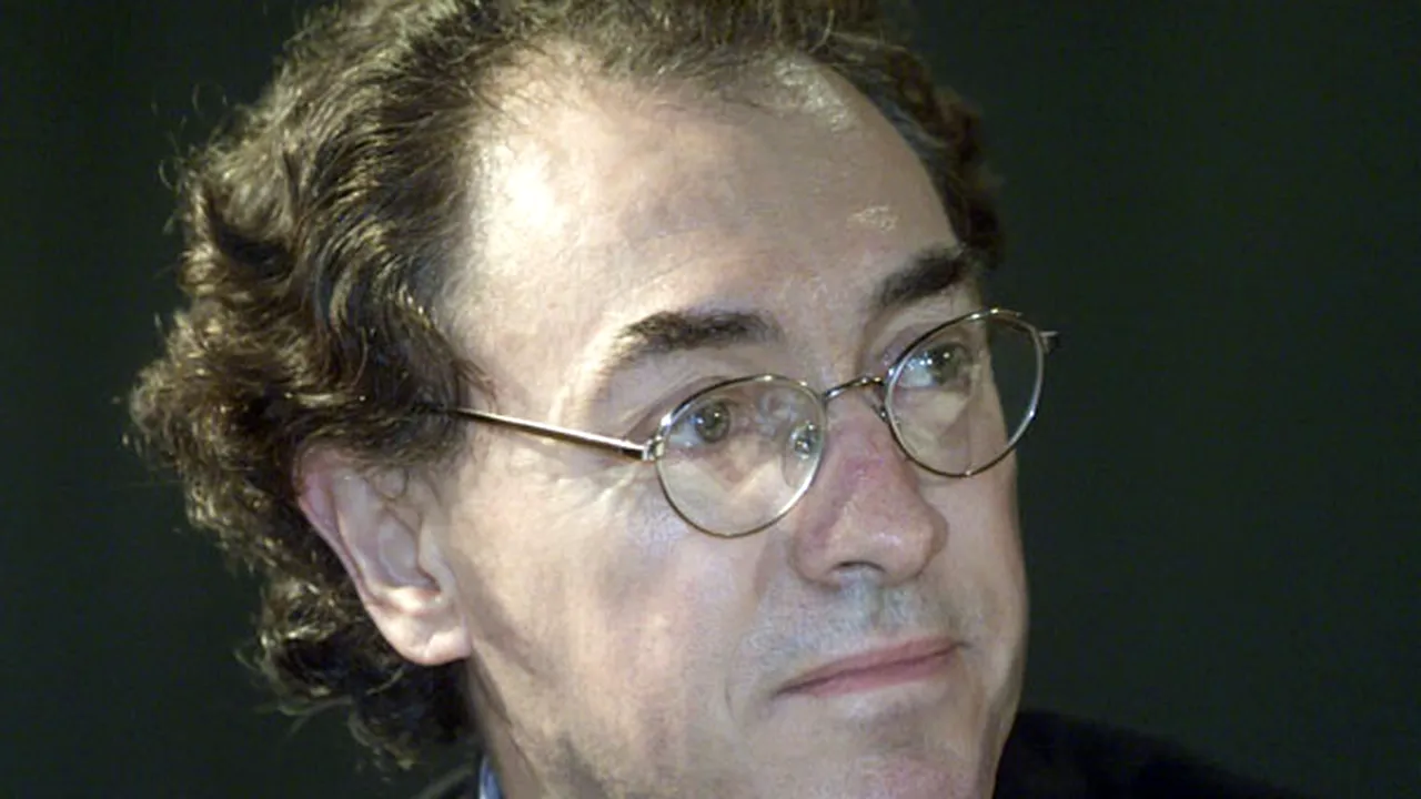 Victor Gaetan, personaj care, din 1996, apare sporadic în campanii electorale din România