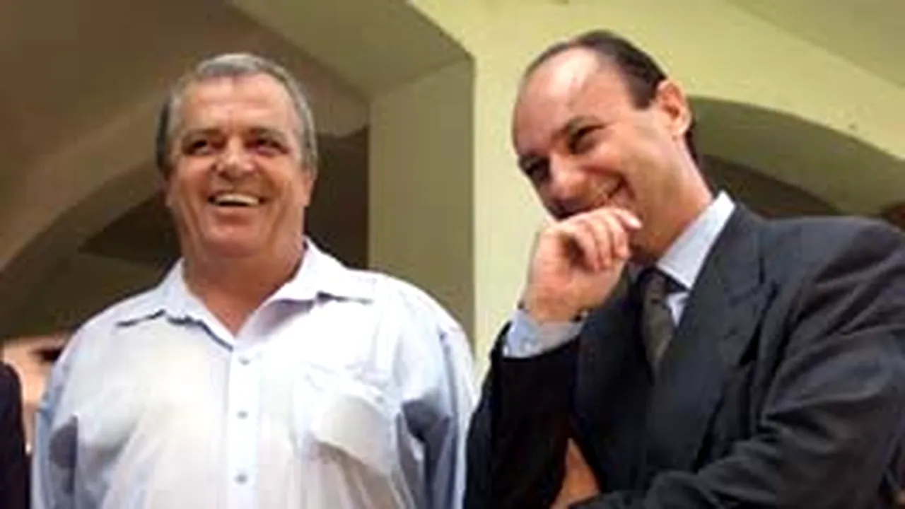 Avram Mureşan, acuzat de încălcarea interdicţiilor impuse