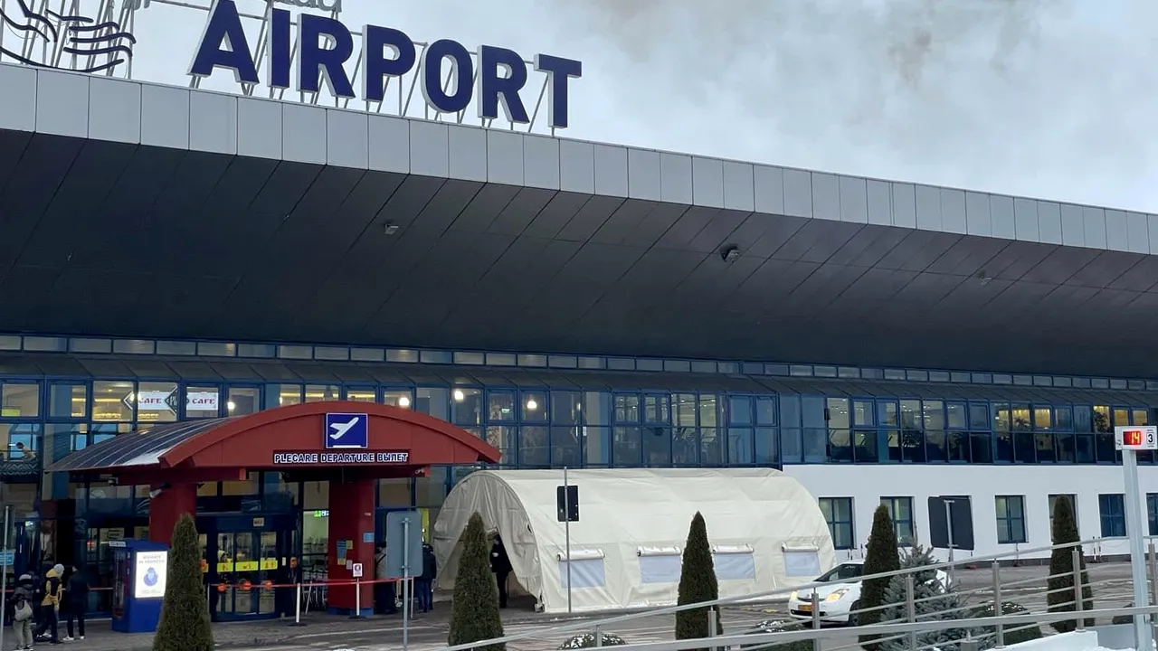 Moldova şi-a închis temporar spaţiul aerian din motive de securitate/ Un avion NATO a decolat să patruleze / Informaţie neoficială - o dronă rusească de recunoaştere ar fi pătruns în spaţiul aerian al Moldovei 