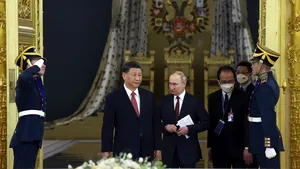 Xi Jinping l-a avertizat pe Vladimir Putin să nu folosească arme nucleare în Ucraina / China vrea să repare legăturile cu Europa