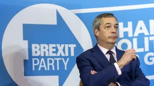 OMS îl acuză pe Nigel Farage că a răspândit informaţii eronate despre tratatul privind pandemiile