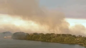 Incendiul din Chilia Veche: Intervenție din aer, de pe mare și terestru pentru stingerea focului