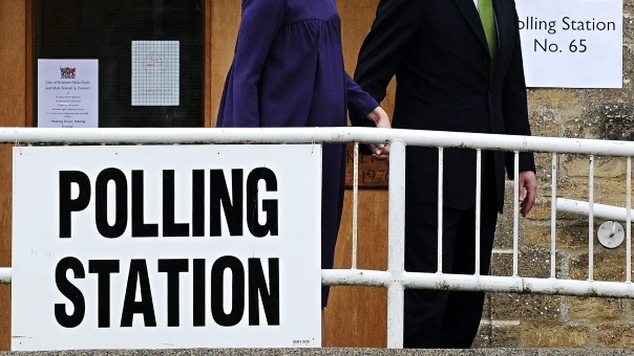 Conservatorii câştigă alegerile din Marea Britanie, dar fără majoritate absolută - exit-poll