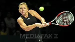 FINALA Turneului Campioanelor - Simona Halep, învinsă de Serena Williams, scor 3-6, 0-6: 