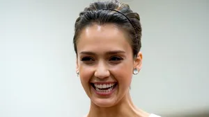 Jessica Alba lansează un site cu informaţii utile pentru siguranţa bebeluşilor