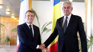 FOTO, VIDEO | Mihai Tudose, întrevedere tete-a-tete cu preşedintele francez, Emmanuel Macron
