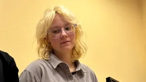 Cântăreața Diana Loginova ar fi fugit din Rusia imediat după eliberarea din închisoare