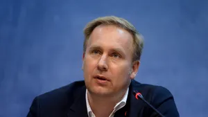 Victor Costache se întoarce în Guvern. Ce funcţie va deţine fostul ministru al Sănătăţii