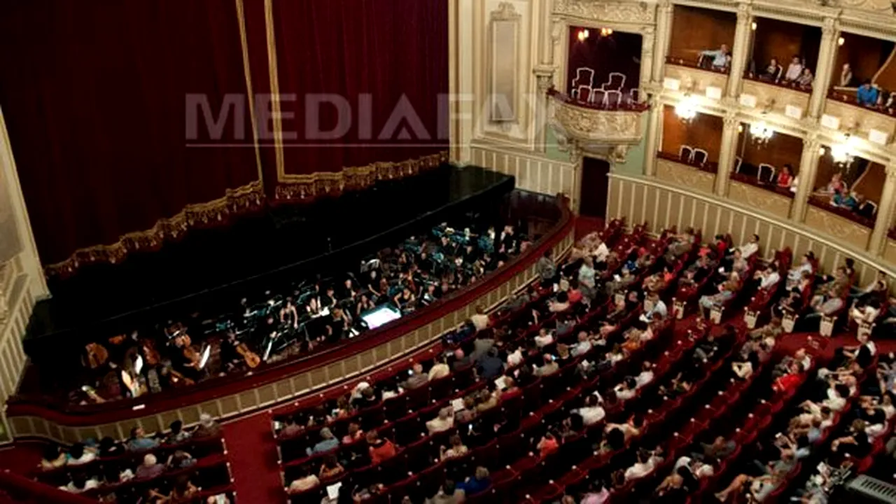 Trei foşti directori din cadrul Operei Naţionale Bucureşti, trimişi în judecată pentru corupţie