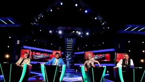 VOCEA ROMÂNIEI, difuzată, începând de săptămâna aceasta, şi vinerea