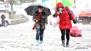 Încă o năpastă pe capul chinezilor: prima ninsoare a venit mai repede în Beijing