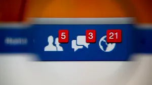 Reţele sociale, la pământ. Instagram şi-a revenit, aplicaţia Facebook rămâne inaccesibilă pentru unii utilizatori