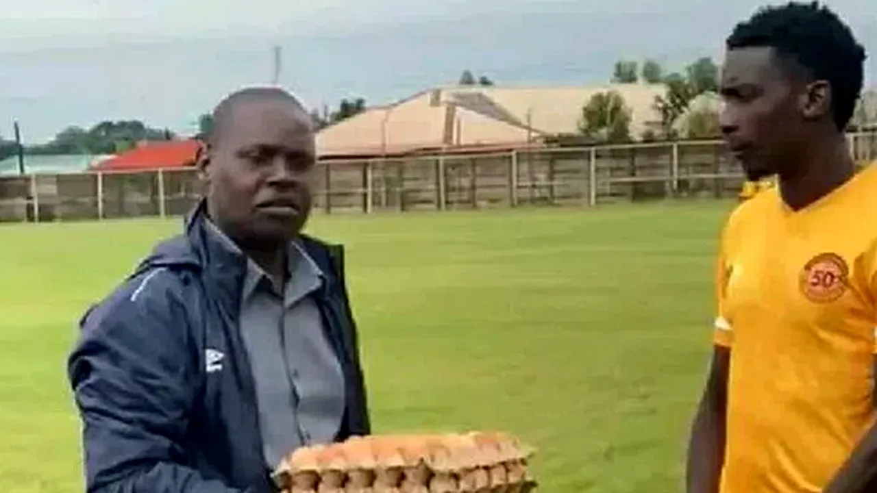 Un atacant din Zambia a promit 5 cartoane de ouă ca premiu