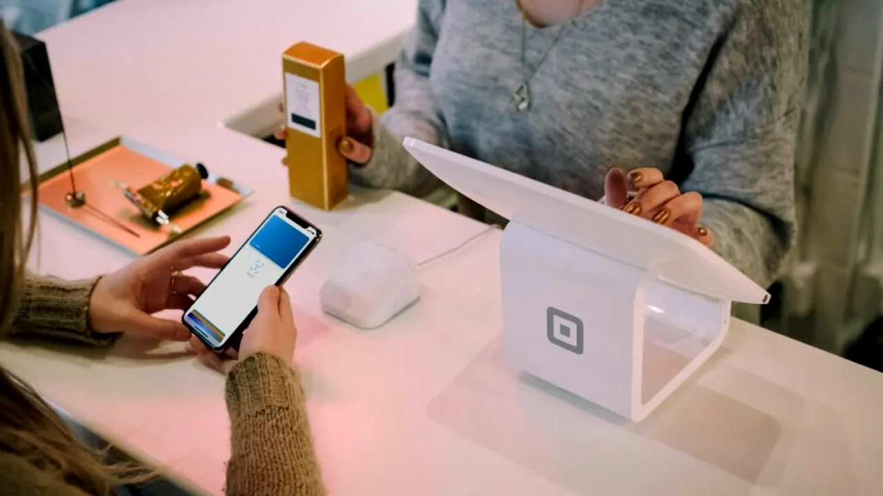 Prețul ascuns al plății cu telefonul: banii tăi ar putea fi în pericol dacă folosești „contactless”