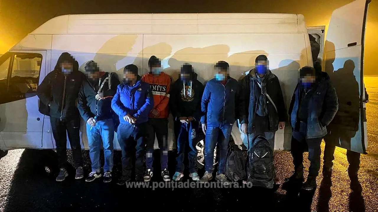 Cum au fost descoperiţi mai mulţi migranţi în Arad. Unde au stat ascunşi în camionul care trebuia să-i ducă în Ungaria