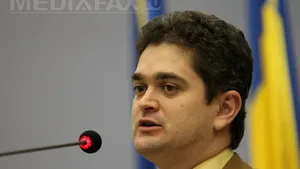 CONVENŢIA NAŢIONALĂ A PDL: Theodor Paleologu şi Jean Marian Marinescu, printre secretarii executivi