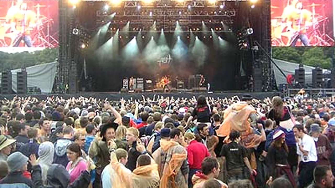 Byron, Paula Seling, Alexandru Andrieş, REM, The Verve şi Amy Winehouse - la MTV (Video)