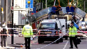 Marea Britanie comemorează zece ani de la cele mai grave atentate teroriste din Londra