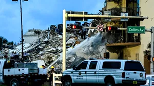 Creşte numărul morţilor şi scad şansele de a găsi supravieţuitori la blocul prăbuşit în Miami