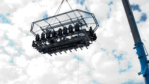 REPORTAJ: Restaurantul suspendat - o atracţie pentru românii pasionaţi de experienţe gastronomice extreme - GALERIE FOTO