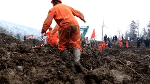 Cel puţin 38 de morţi în urma unei alunecări de teren în China