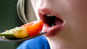 Număr dublu de şcoli în care se va derula programul Masă caldă 