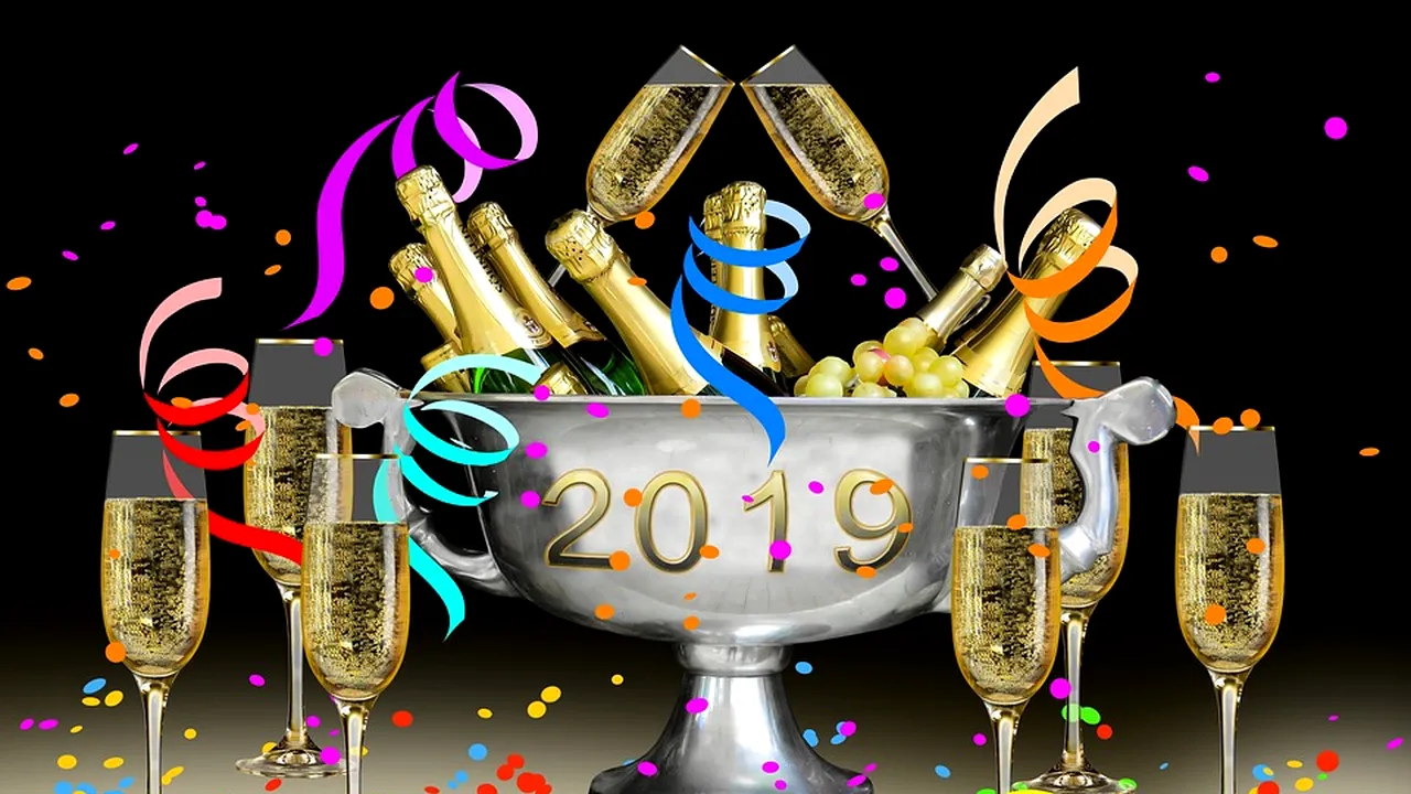 REVELION 2019 | Superstiţii de Anul Nou: De ce este bine să mănânci peşte, dovleac spart şi 7 sau 12 boabe de struguri