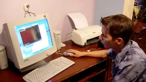 Guvernul a suspendat programul care ajuta elevii să-şi cumpere calculator