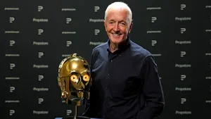 Licitaţie de costume şi recuzită la Londra: De la capul robotului C-3PO, la costumele purtate de Leonardo di Caprio în Titanic
