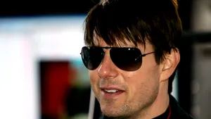 Tom Cruise l-a imitat pe Elvis Presley (Video)
