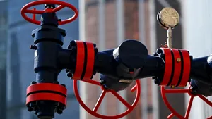 Europa se grăbește să umple rezervoarele de gaz pentru iarnă. Prețul gazului ar putea crește după amenințările lui Trump la adresa Rusiei și Indiei