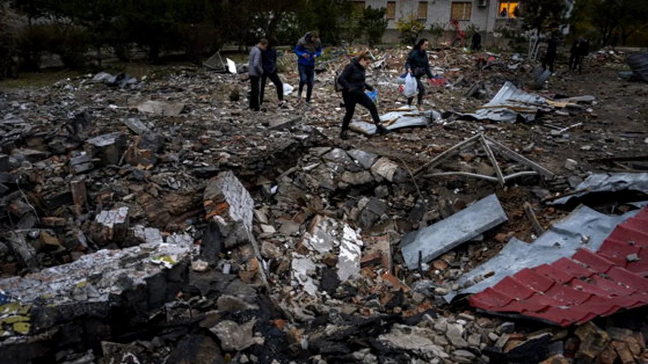 Costurile de reconstrucţie postbelică în Ucraina se apropie de 750 miliarde de dolari