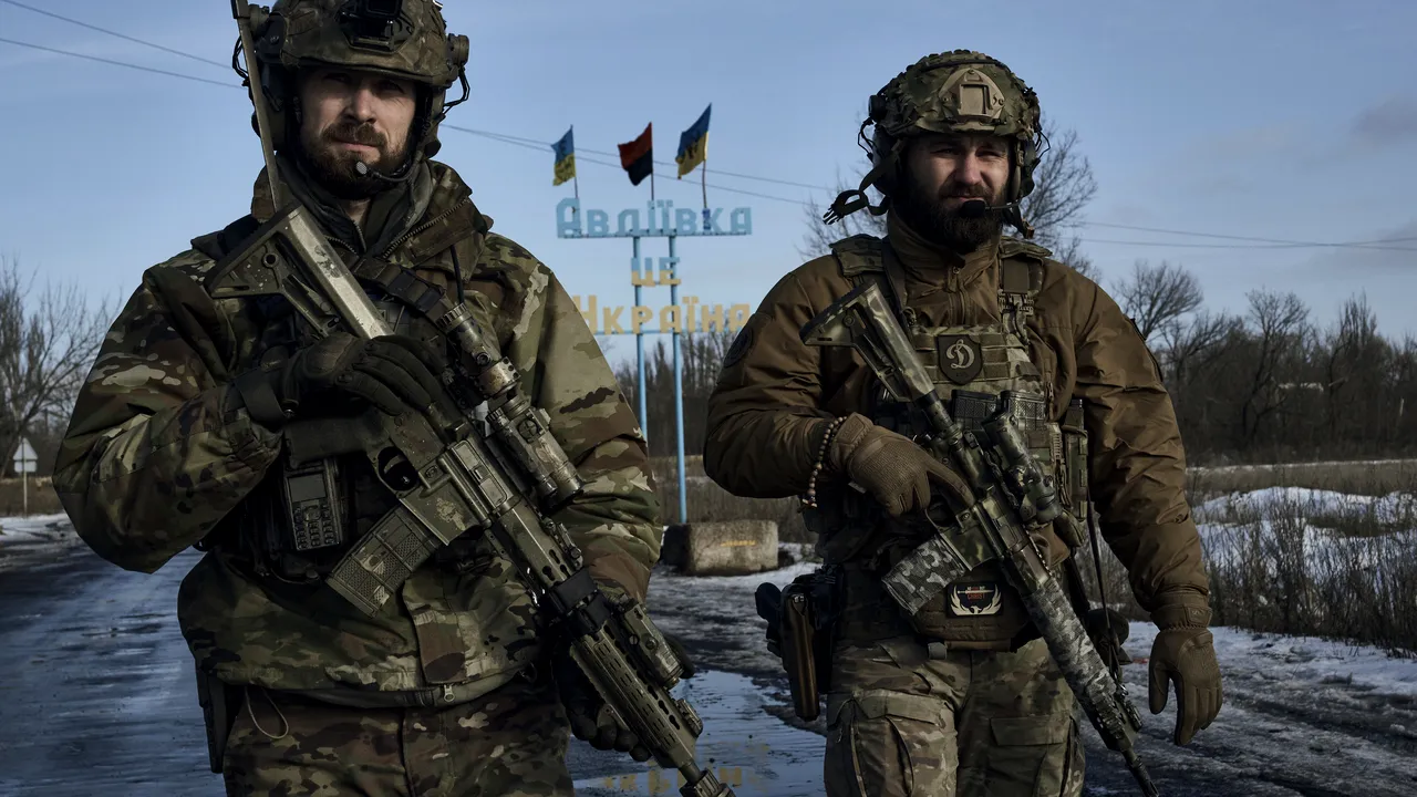 Războiul din Ucraina, ziua 373. Statele Unite au anunţat un nou pachet de ajutor militar / Alertă în toată Ucraina: a fost detectat un MiG-31K al Forţelor Aeriene Ruse capabil să transporte racheta hipersonică Kinjal / Rusia a aruncat în aer un pod important din Bahmut, oraş pe care spune că l-a înconjurat / Explozie misterioasă la 100 km de Moscova