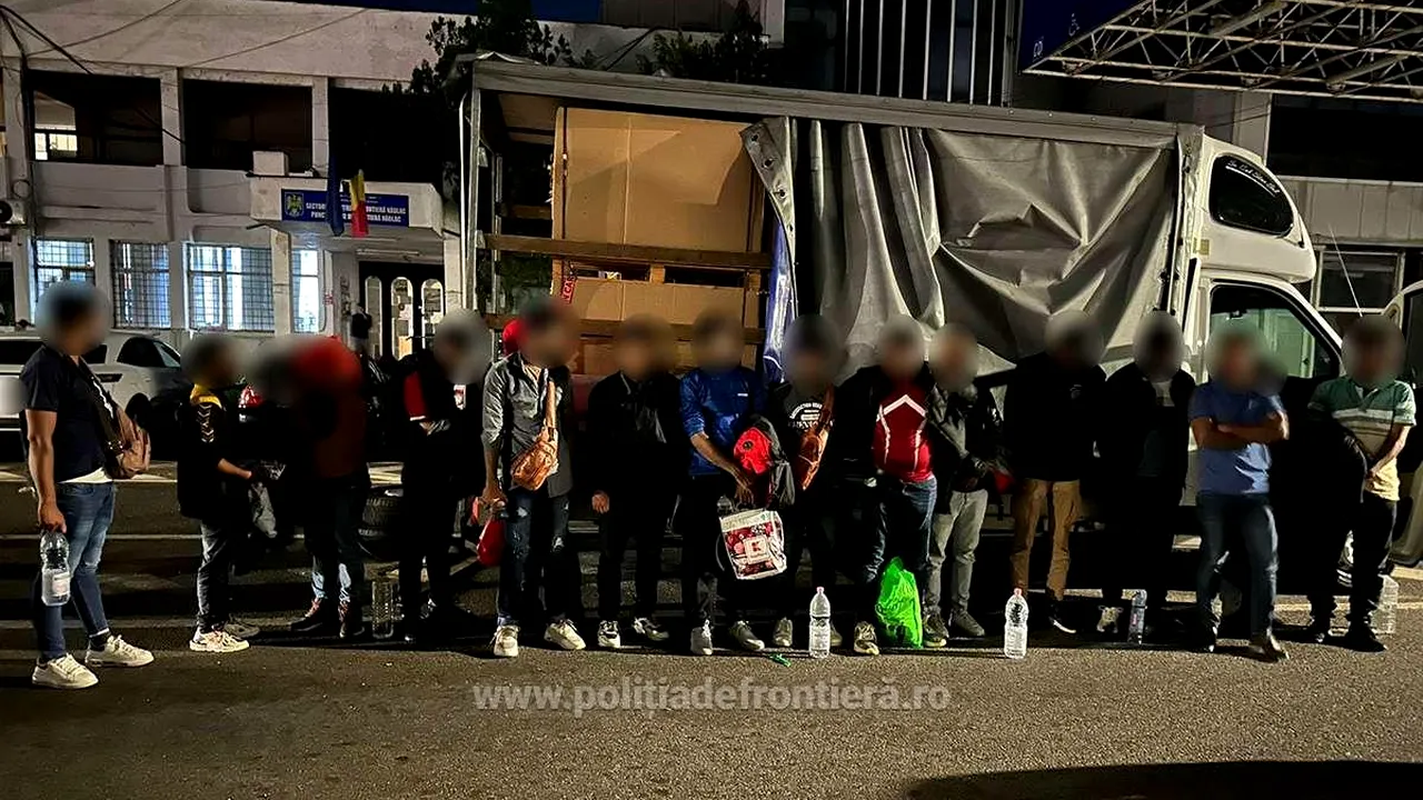 Migranţi bengalezi, descoperiţi ascunşi în cutii de carton