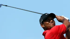 Tiger Woods, amendat pentru că a scuipat pe terenul de golf - VIDEO