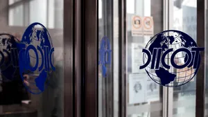 Percheziții DIICOT la un club de noapte din București, într-un dosar de trafic de persoane, proxenetism și spălare de bani