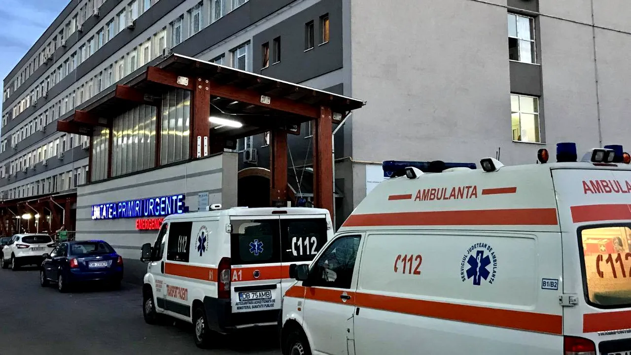SCANDAL la Spitalul de Urgenţă Târgovişte: Un paznic a fost rănit şi mai multe geamuri au fost sparte