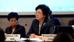 Oficialii chinezi admit slăbiciunile sistemului de sănătate în faţa coronavirusului