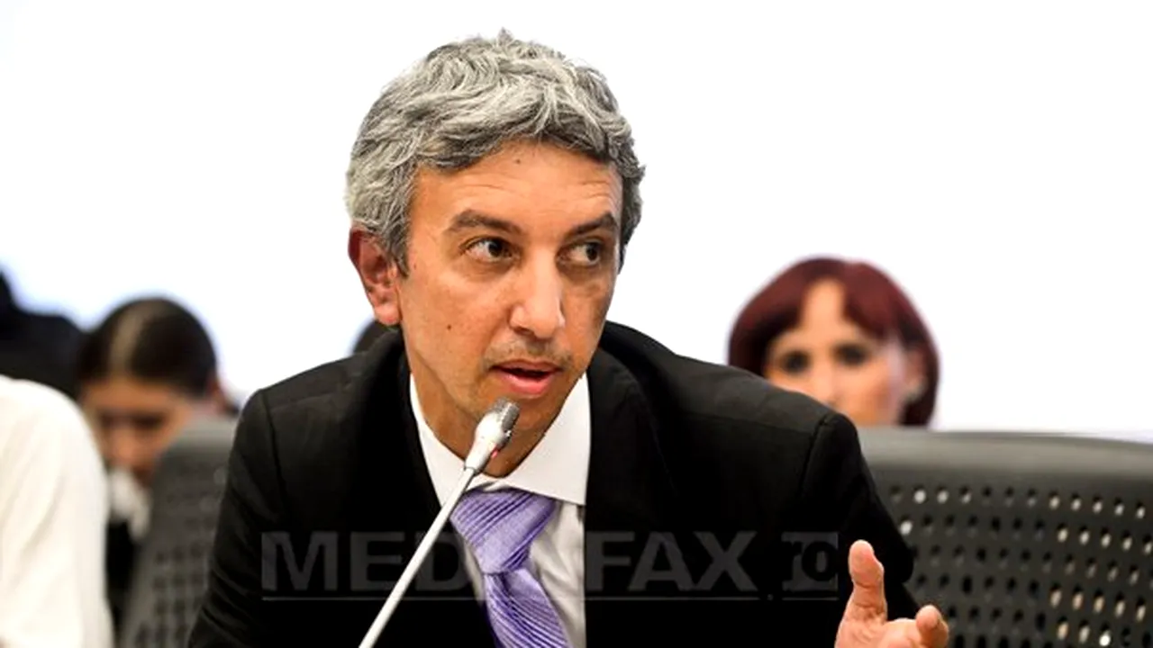 Dan Diaconescu anunţă că participă la licitaţia pentru cumpărarea CFR Marfă