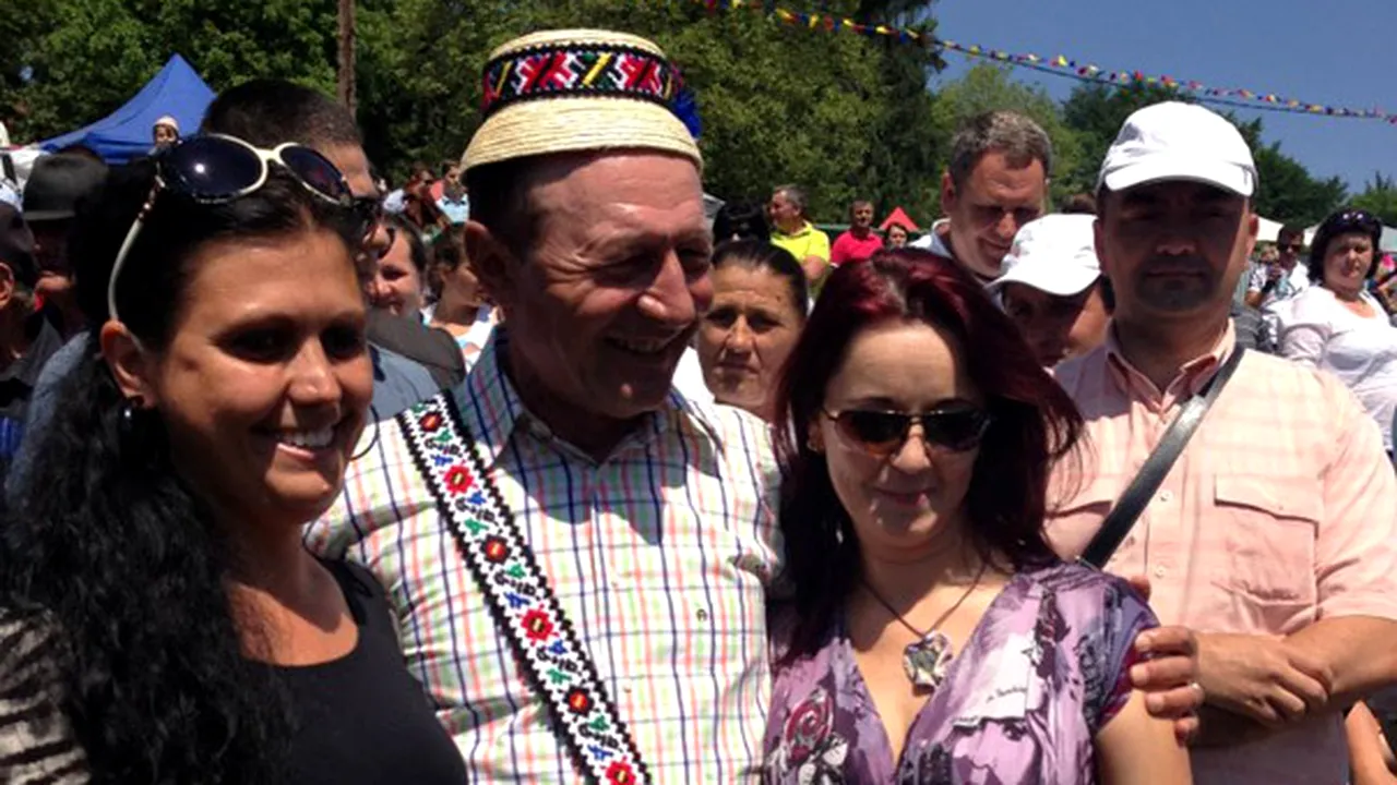 Preşedintele Băsescu participă la 