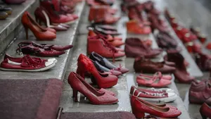 România nu găseşte bani pentru boala care ucide 5 femei pe zi. Bugetul Ministerul Sănătăţii 