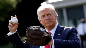 Donald Trump se află în război cu Liga Nord-Americană de Baseball. Ce le-a cerut politicianul susţinătorilor săi