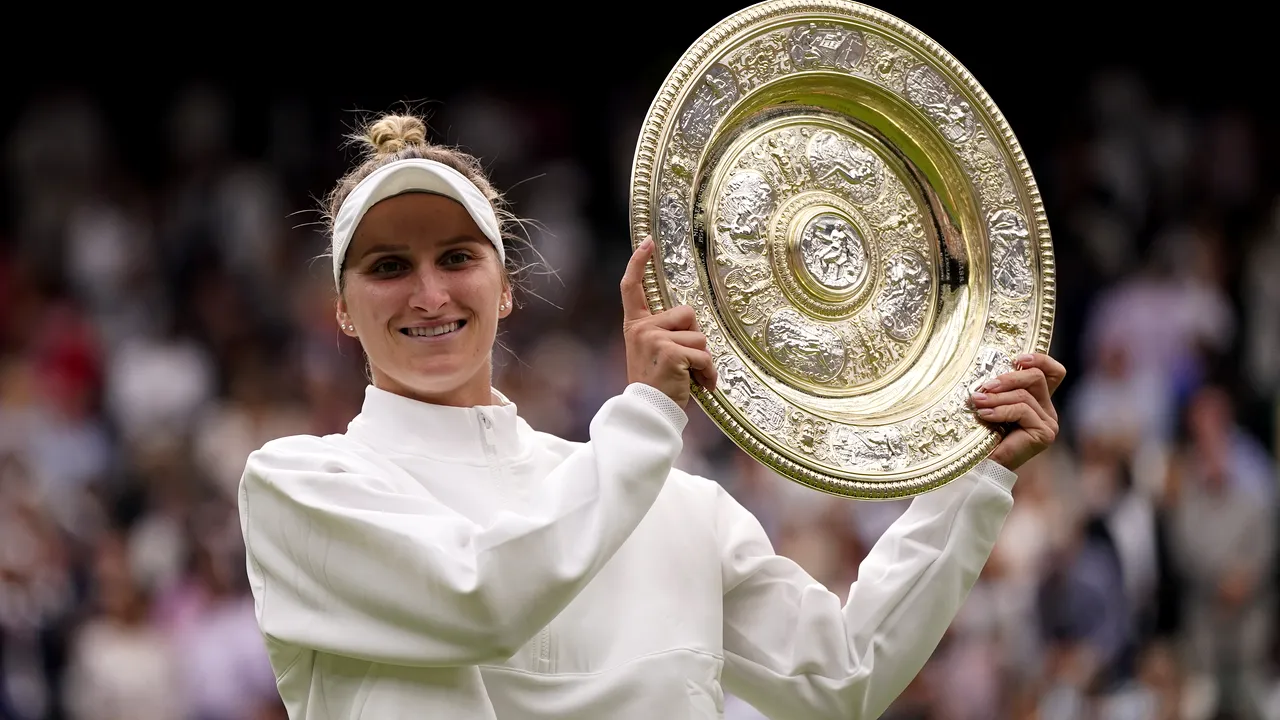 Marketa Vondrousova a câştigat titlul la Wimbledon