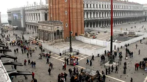 Liga Nordului protestează, la Veneţia, faţă de construirea unei tabere de romi