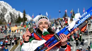Biatlon. Lisa Vittozzi câștigă în premieră la mass start; Julia Simon își adjudecă globul de cristal