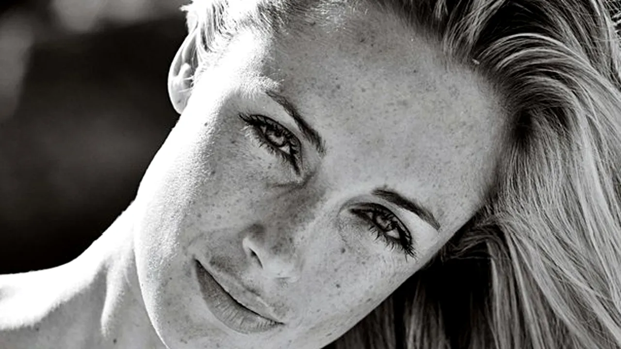 Mama Reevei Steenkamp va publica o carte despre fiica sa, victima lui Pistorius