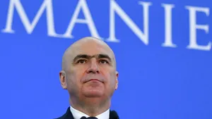 Bolojan: „Cetățenii nu vor fi deconectați”. La nevoie, Transelectrica va putea limita consumul marilor fabrici